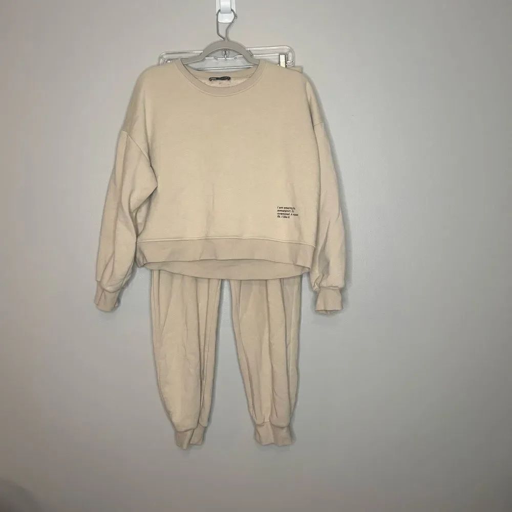 Zara Text Sweatsuit Set - Picture 2 of 6